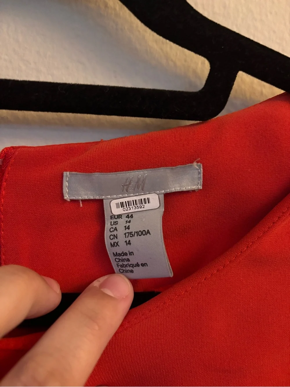 H&M Red Ruffle Sleeve Blouse - Picture 2 of 3